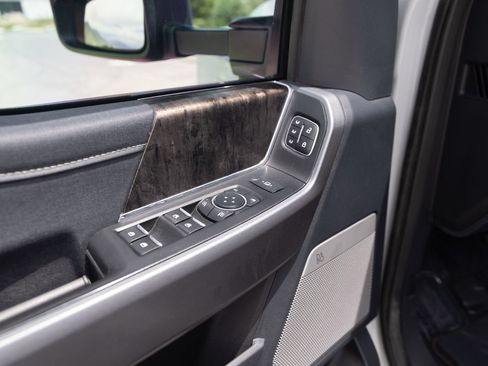 Used 2025 Ford F350 Lariat w/ Tremor Off-Road Package AWD/4WD image 17