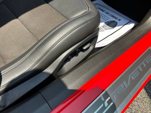 Used 2015 Chevrolet Corvette Z06 w/ 3LZ Preferred Equipment Group RWD image 34