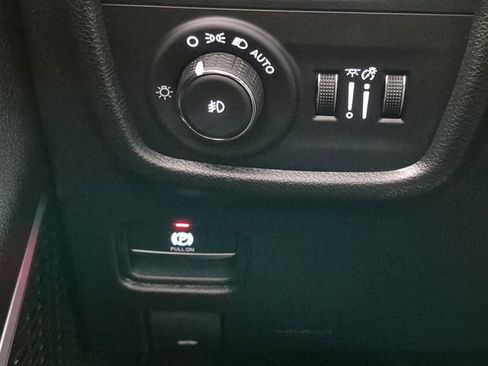 Used 2023 Jeep Grand Cherokee L Limited w/ Trailer Tow Group (B) AWD/4WD image 16