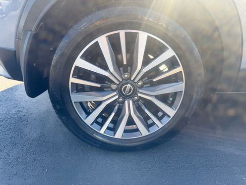 Used 2021 Nissan Kicks SV FWD image 35