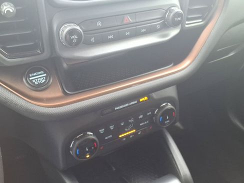 Used 2022 Ford Bronco Sport Outer Banks w/ Tech Package AWD/4WD image 19