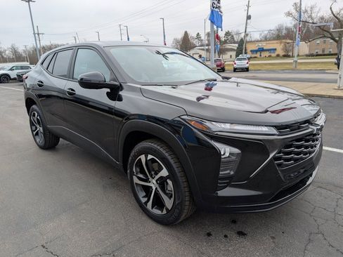 Used 2024 Chevrolet Trax RS image 7