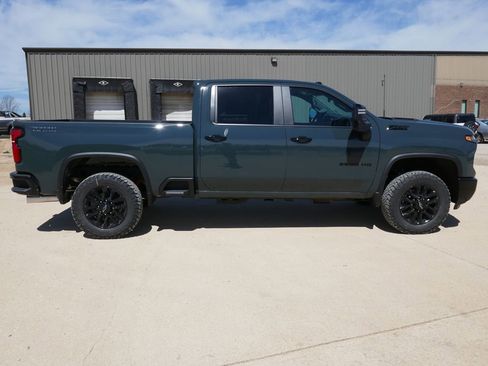 New 2026 Chevrolet Silverado 2500 LT w/ Trail Boss Package AWD/4WD image 3