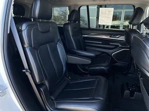 Used 2022 Jeep Grand Cherokee L Limited w/ MOPAR Finishing Package image 26