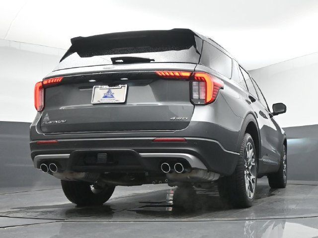 Used 2025 Ford Explorer Platinum w/ Ultimate Package AWD/4WD image 16