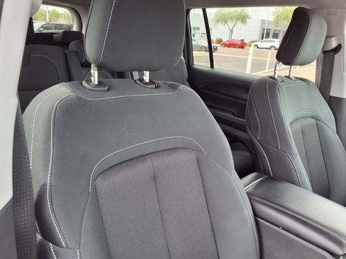 Used 2024 Jeep Grand Cherokee L Laredo image 11