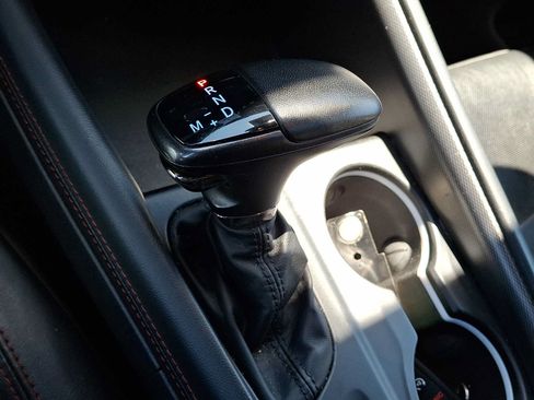 Used 2024 Dodge Durango GT AWD/4WD image 16
