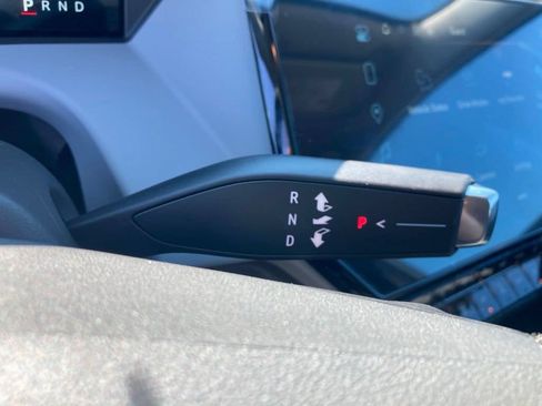 New 2027 Chevrolet Bolt LT w/ Comfort Package FWD image 15