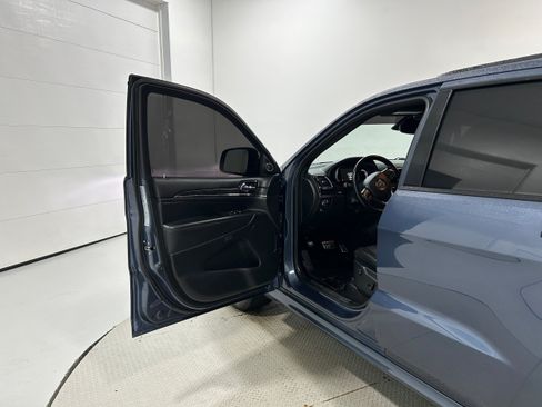 Used 2021 Jeep Grand Cherokee High Altitude AWD/4WD image 25