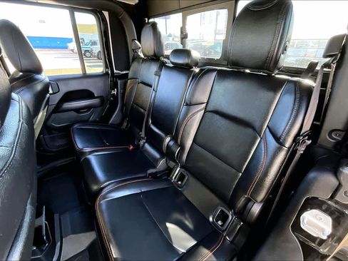 Used 2021 Jeep Gladiator Mojave image 19