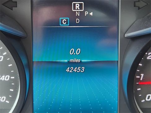 Certified 2020 Mercedes-Benz GLC 300 4MATIC image 31