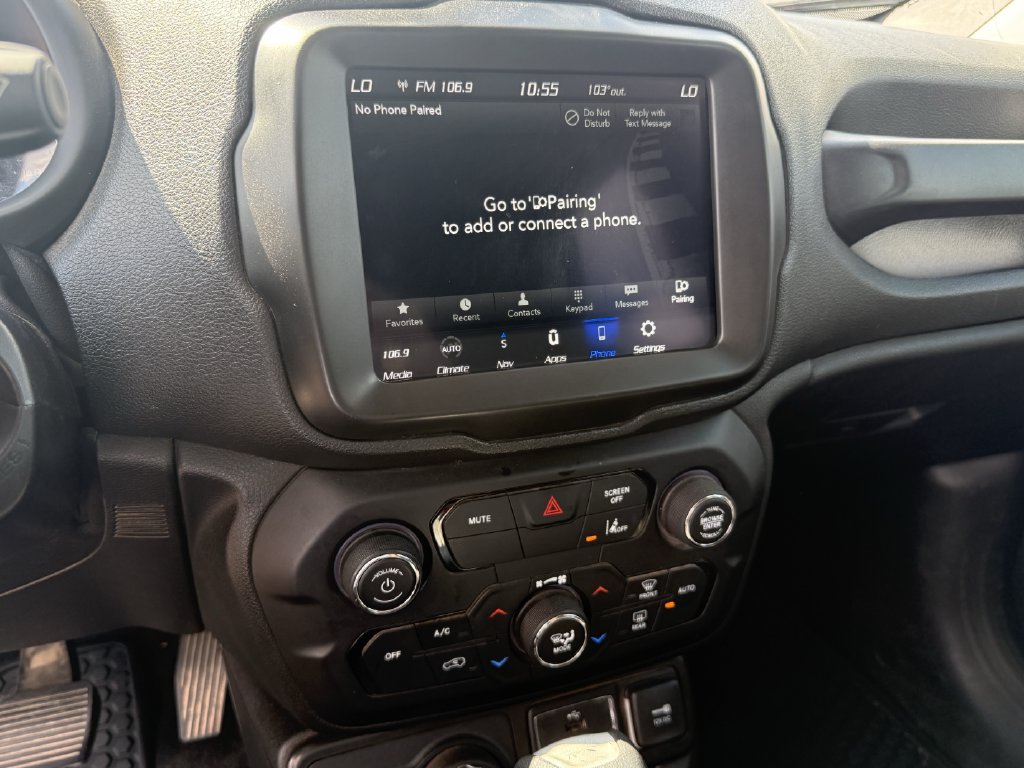 Certified 2022 Jeep Renegade Latitude AWD/4WD image 10