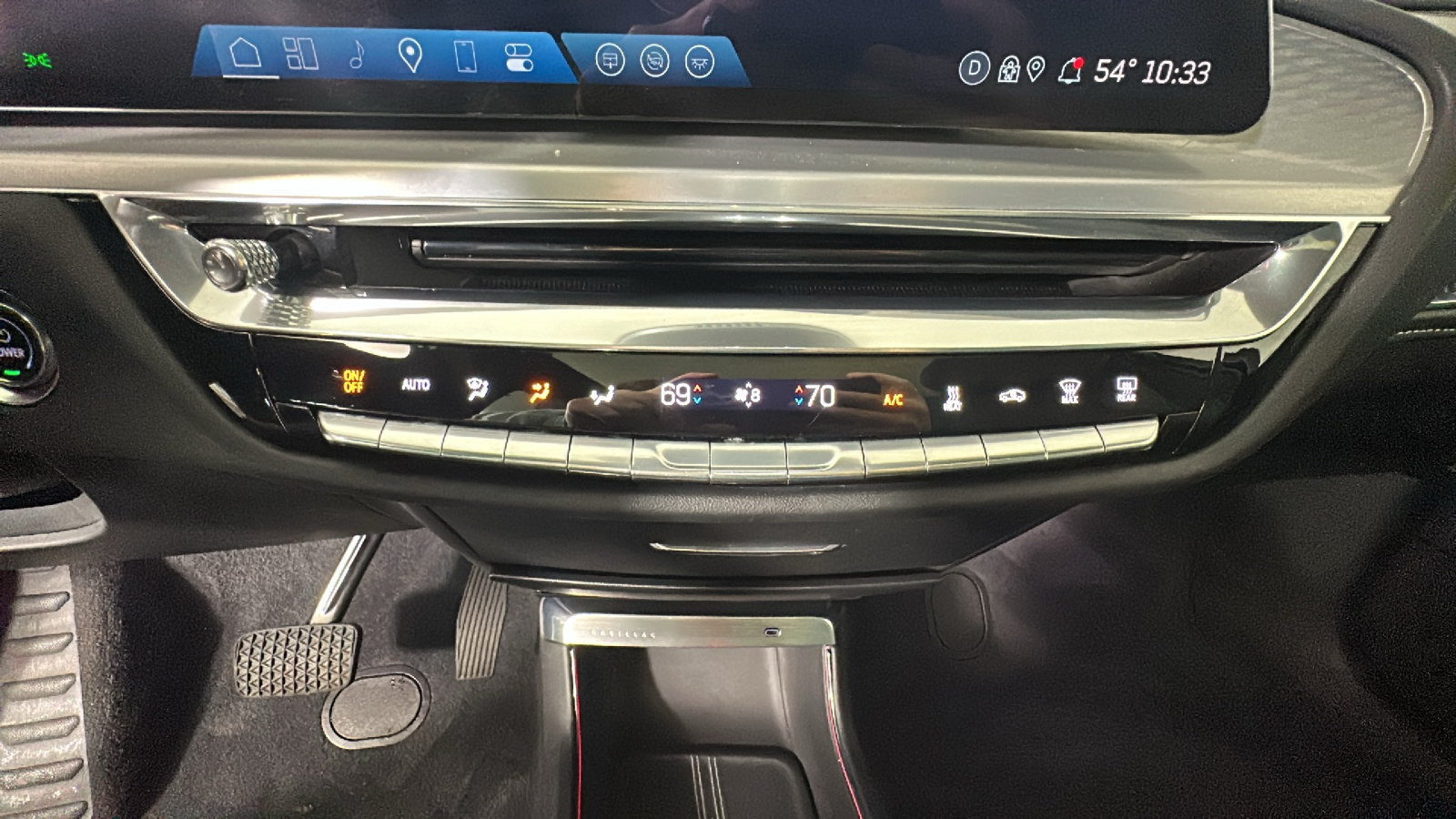 Used 2024 Cadillac Lyriq Luxury AWD/4WD image 27