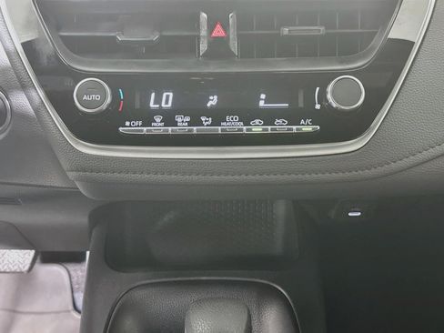 Used 2025 Toyota Corolla SE FWD image 23