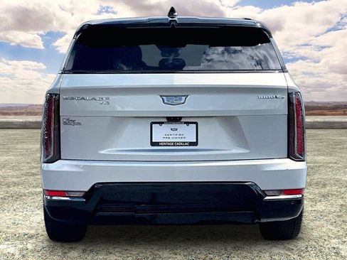 Certified 2025 Cadillac Escalade IQ Sport 2 AWD/4WD image 6