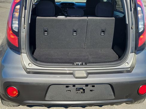 Used 2019 Kia Soul image 17