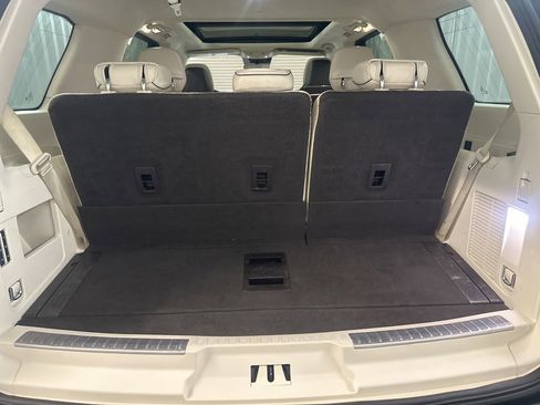 Used 2020 Lincoln Navigator Black Label w/ Cargo Convenience Package image 36