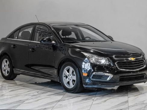 Used 2015 Chevrolet Cruze LT FWD image 8