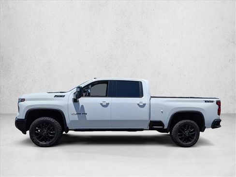 Used 2025 Chevrolet Silverado 2500 LTZ w/ Trail Boss Package AWD/4WD image 8