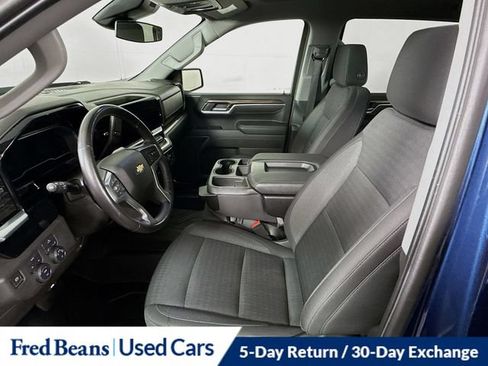 Used 2022 Chevrolet Silverado 1500 LT AWD/4WD image 27