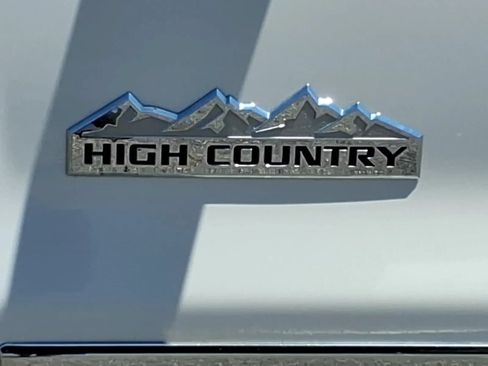 Used 2017 Chevrolet Silverado 1500 High Country AWD/4WD image 10