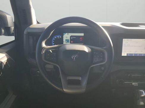 Used 2022 Ford Bronco Black Diamond image 24