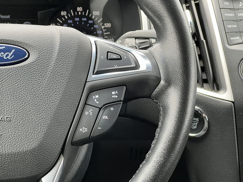Used 2017 Ford Edge SEL AWD/4WD image 18