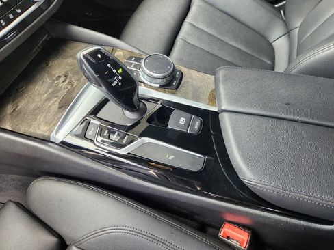 Used 2020 BMW 530i xDrive w/ Convenience Package AWD/4WD image 22