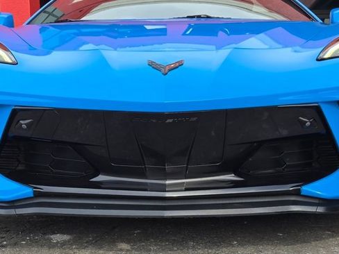 Used 2022 Chevrolet Corvette Stingray w/ Engine Appearance Package image 14