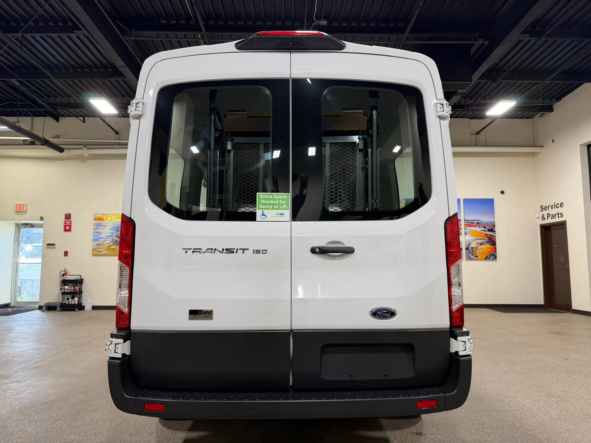 Used 2018 Ford Transit 150 XL RWD image 7