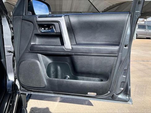 Used 2022 Toyota 4Runner Limited image 25