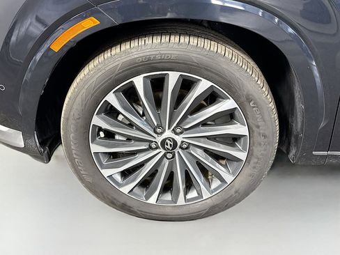 Used 2023 Hyundai Palisade Calligraphy image 38