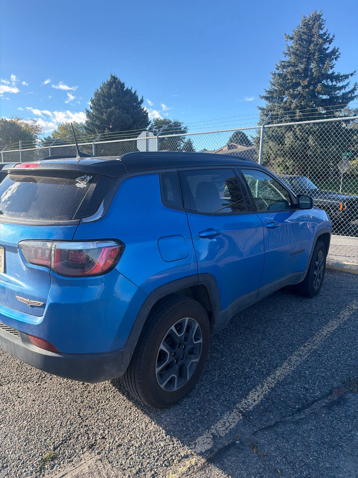 Used 2019 Jeep Compass Trailhawk w/ Cold Weather Group AWD/4WD image 7