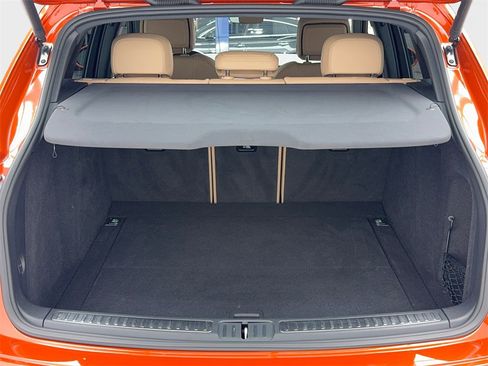 Used 2023 Porsche Macan image 12