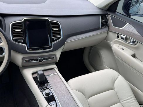 Certified 2023 Volvo XC90 T8 Plus w/ Protection Package AWD/4WD image 27