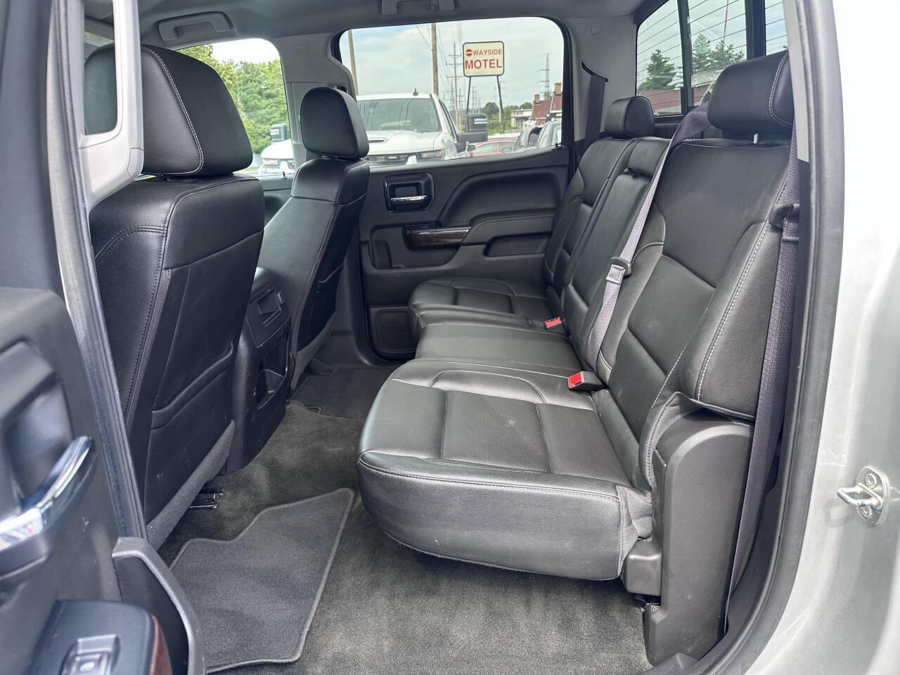 Used 2017 GMC Sierra 1500 SLT w/ SLT Premium Package AWD/4WD image 15