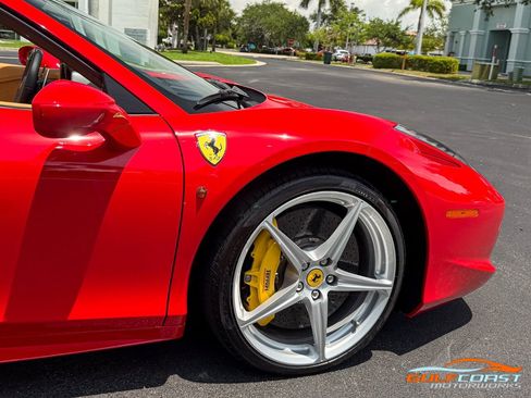 Used 2012 Ferrari 458 Spider RWD image 63