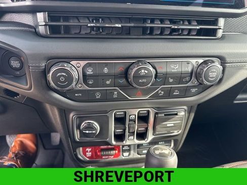 Used 2026 Jeep Wrangler Unlimited Rubicon image 8