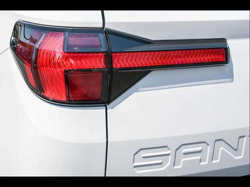 New 2025 Hyundai Santa Cruz Limited AWD/4WD image 8