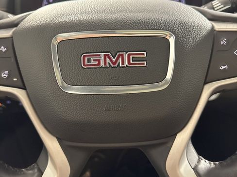 Used 2021 GMC Terrain SLT image 32