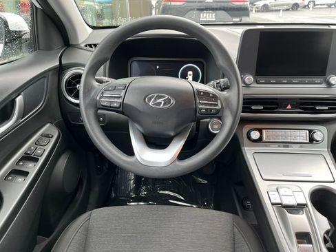 Certified 2023 Hyundai Kona SE image 17