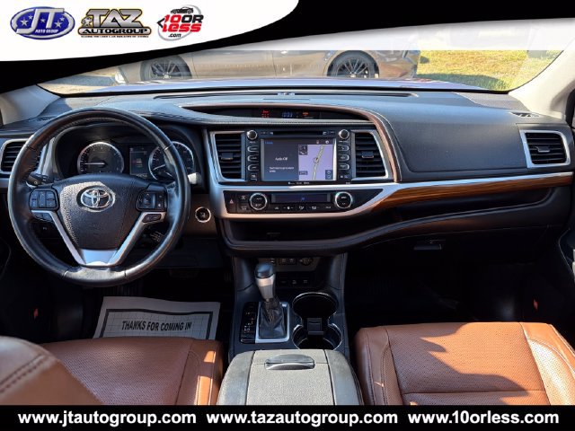 Used 2018 Toyota Highlander Limited w/ Protection Package #3 AWD/4WD image 23