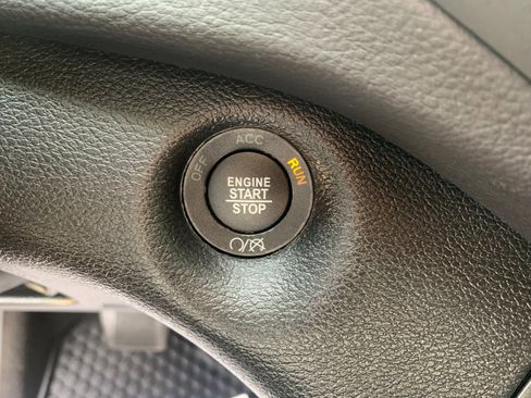 Certified 2022 Jeep Cherokee Trailhawk image 33