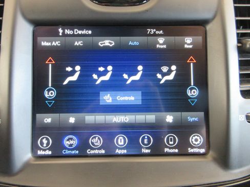 Used 2022 Chrysler 300 S RWD image 42