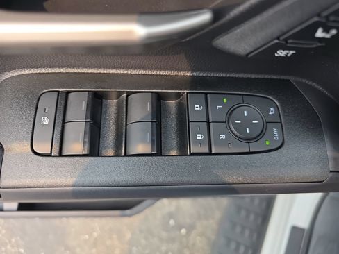 Certified 2025 Toyota 4Runner Limited AWD/4WD image 32