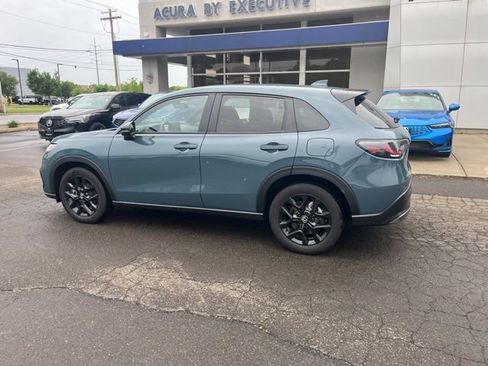 Used 2025 Honda HR-V Sport image 8