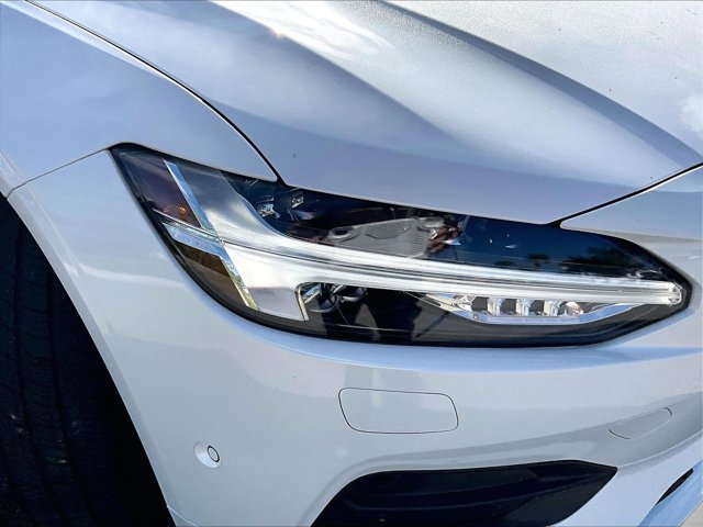 Used 2018 Volvo S90 T5 Momentum w/ Convenience Package FWD image 28