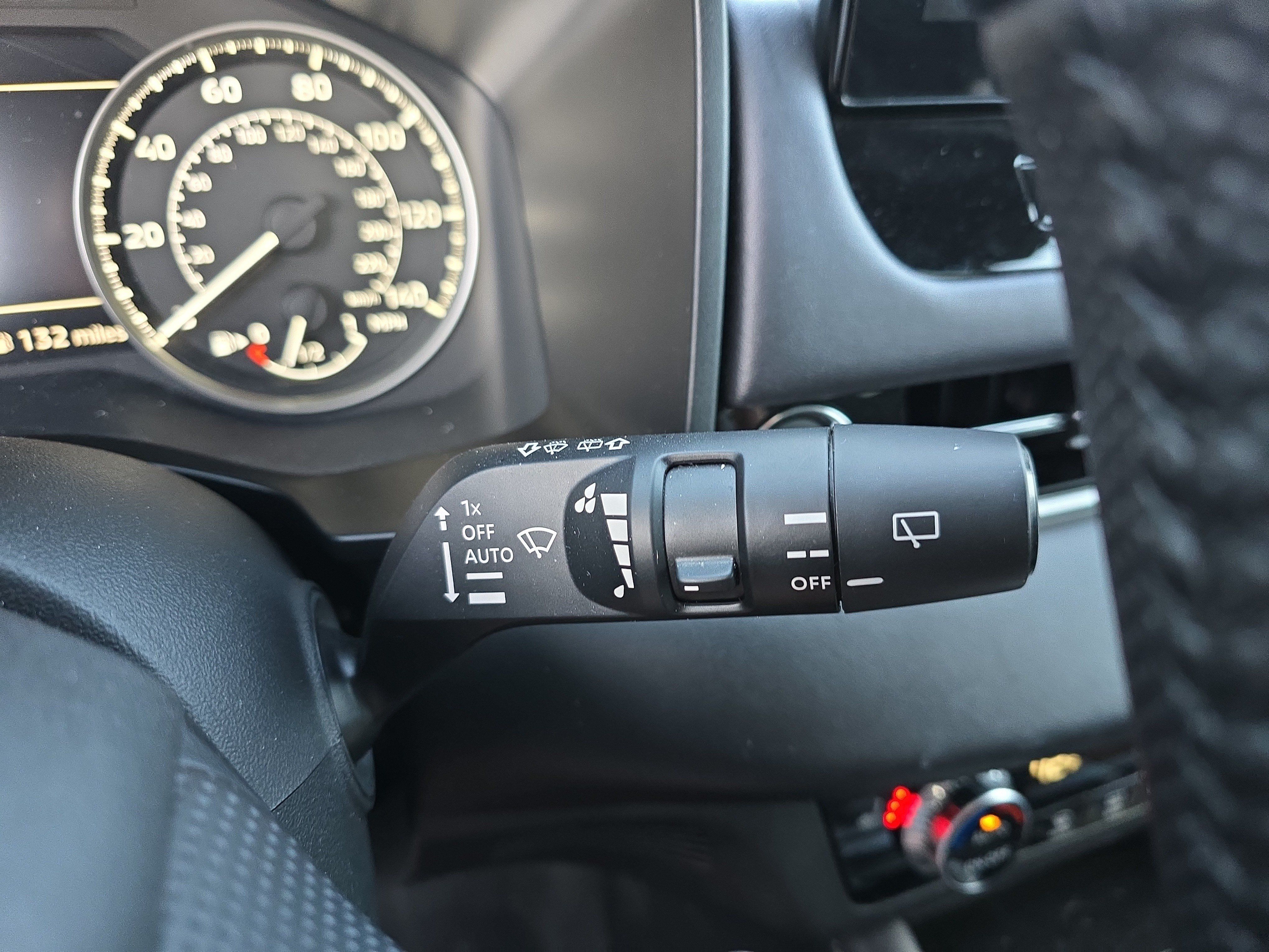 Used 2025 Mitsubishi Outlander SE AWD/4WD image 31