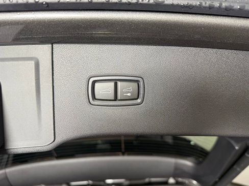 New 2026 Porsche Cayenne Turbo AWD/4WD image 18