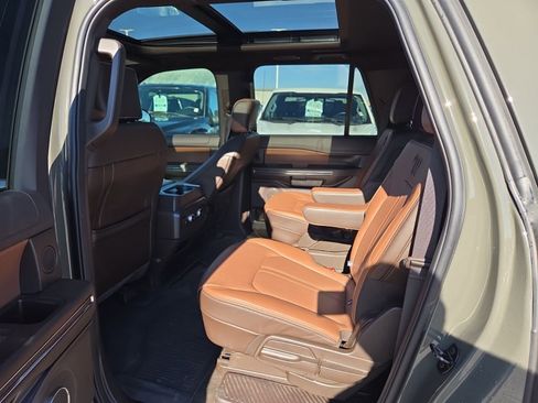 Used 2024 Ford Expedition Max King Ranch AWD/4WD image 16